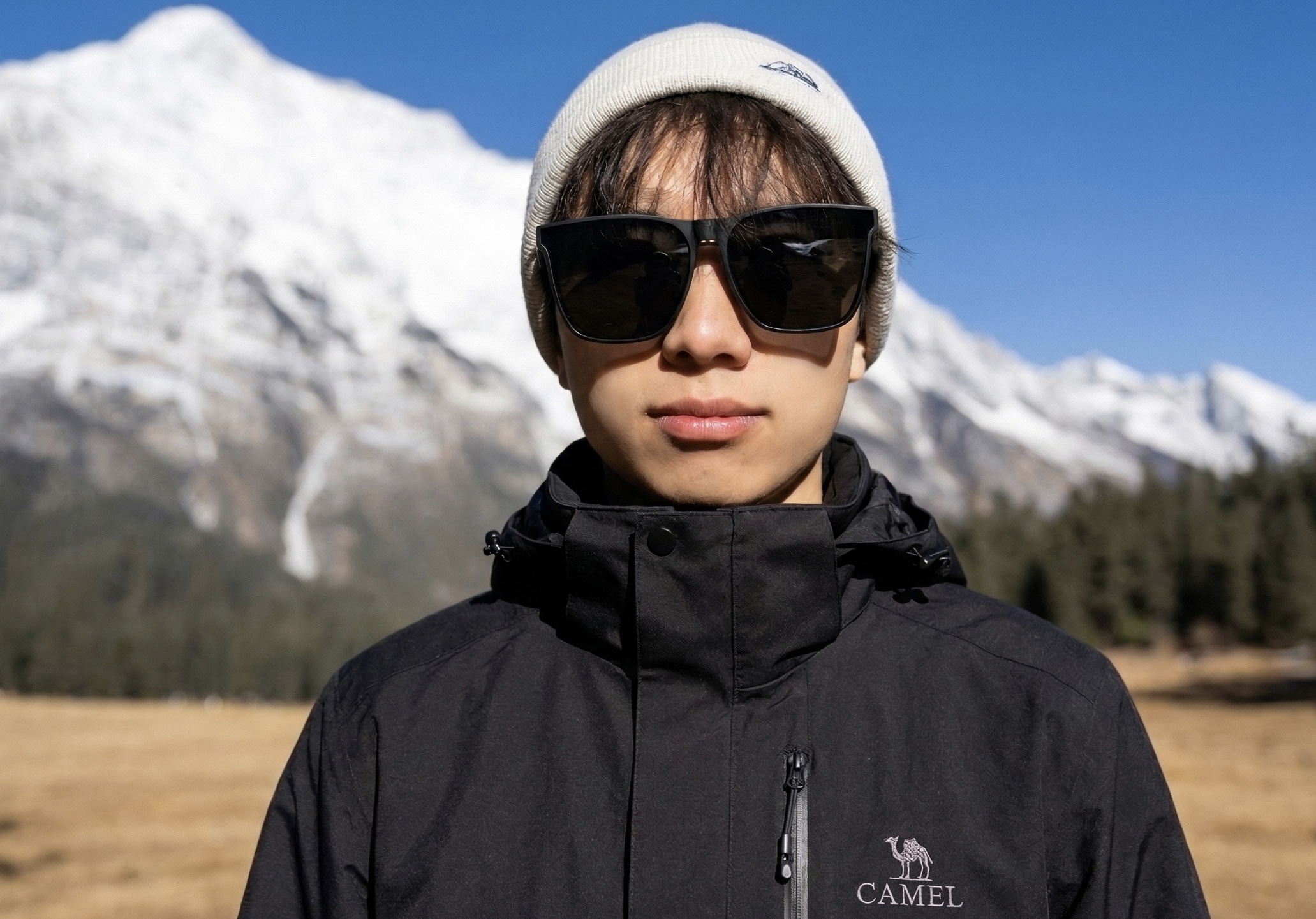 Yitong Lin Real Photo